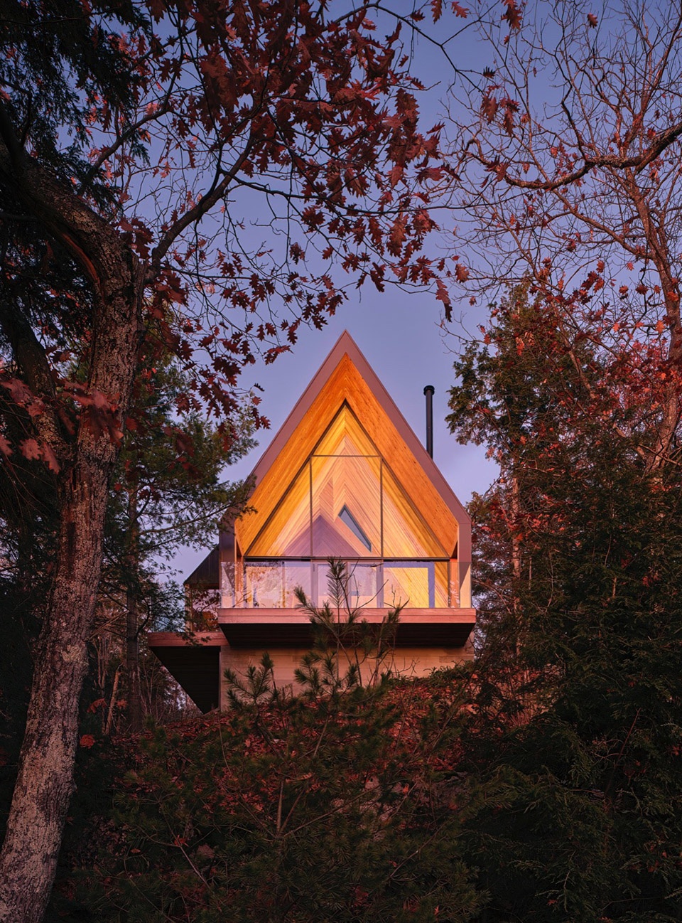 Bunkie On The Hill by Dubbeldam Architecture Design