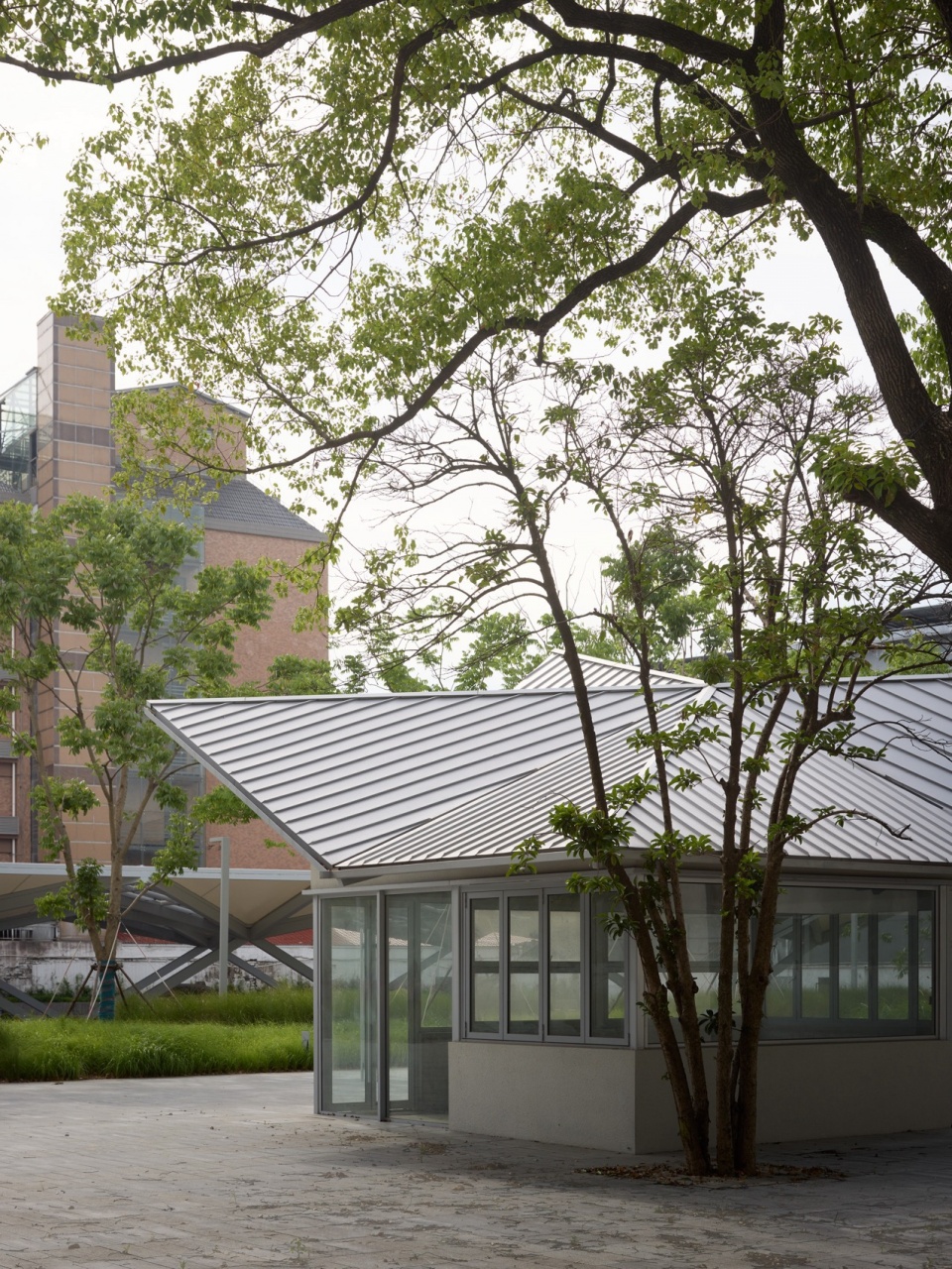 Renovation of Shanghai Relay Factory by HCCH Studio
