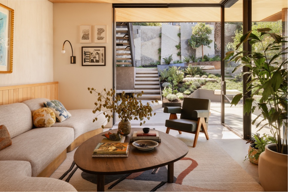 house aspetto by medium plenty