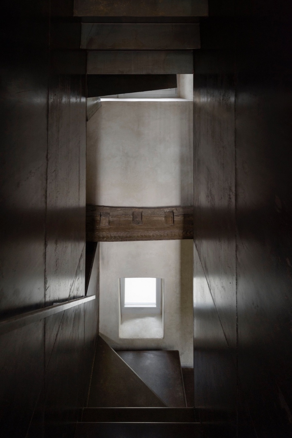ower ower lodge in listed tower 2001 TBSI和elementar