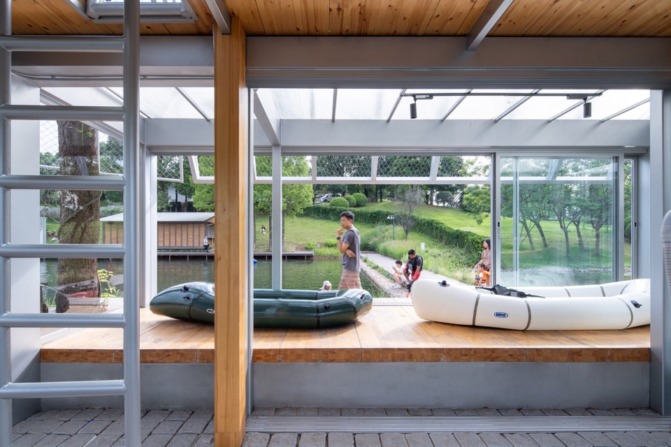 cpi w 18b by yiiie architects