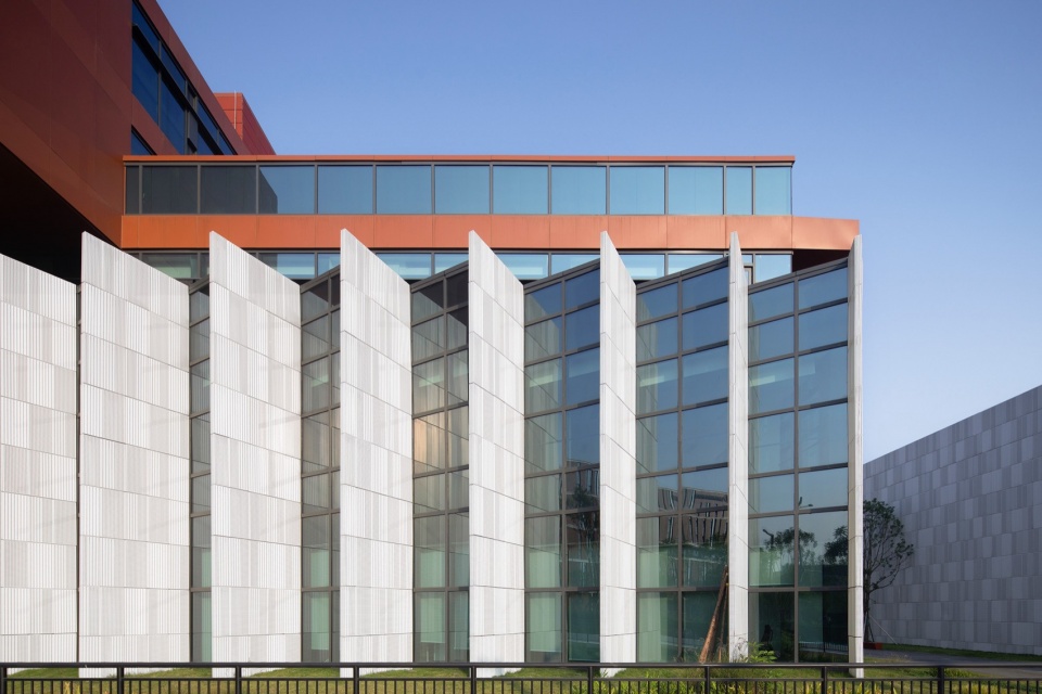 Chengdu Tianfu Xinglong Lake Laboratory by Rong Zhaohui Studio ZRADI Mind Studio
