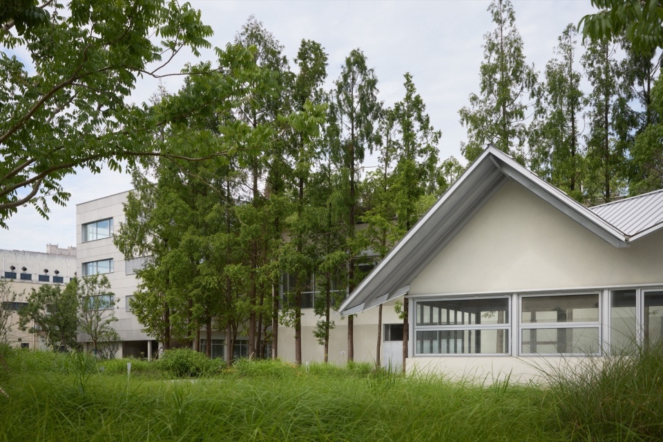 Renovation of Shanghai Relay Factory by HCCH Studio