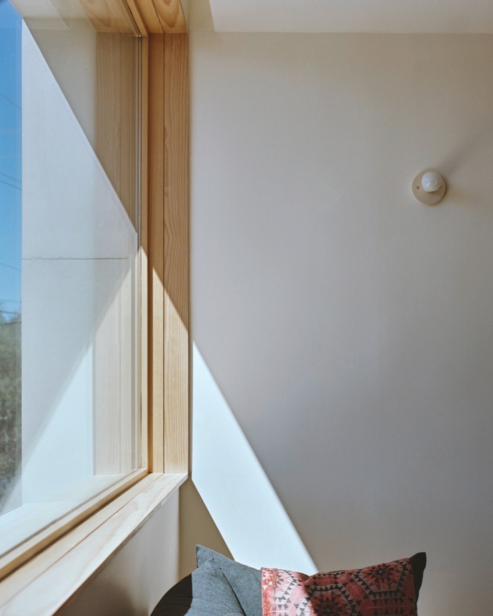 aperture house by faye walker