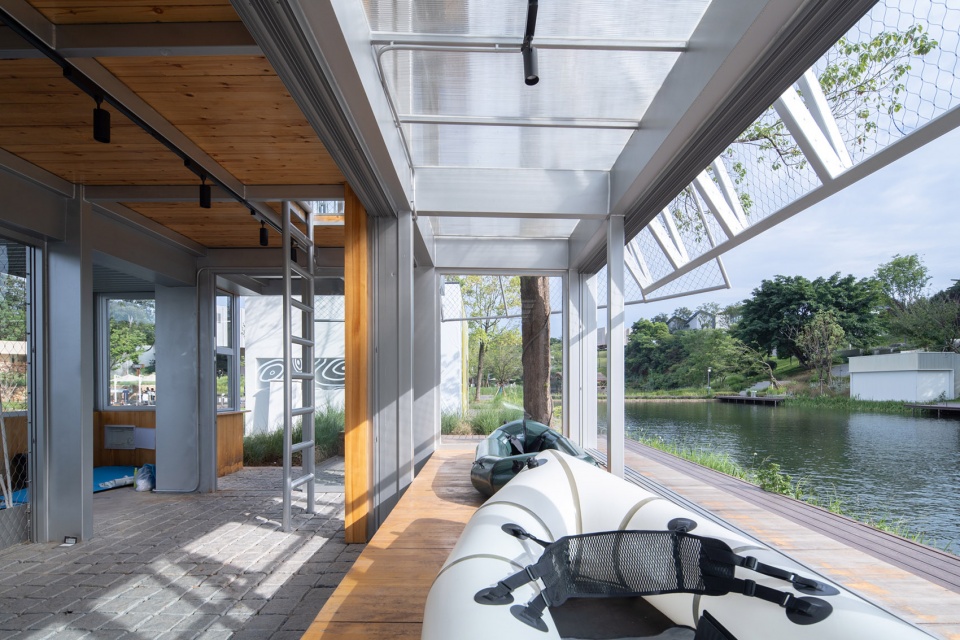 cpi w 18b by yiiie architects
