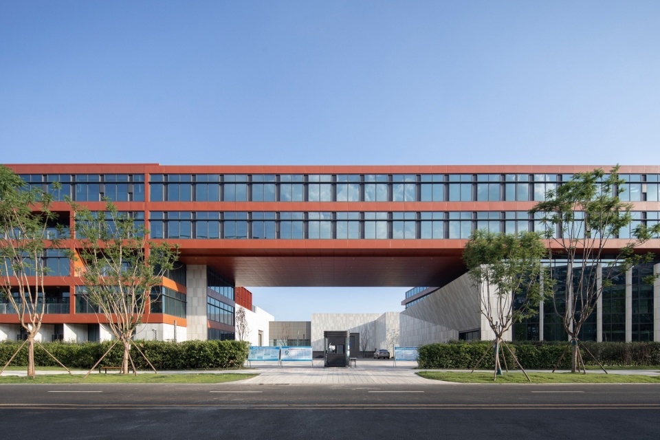 Chengdu Tianfu Xinglong Lake Laboratory by Rong Zhaohui Studio ZRADI Mind Studio