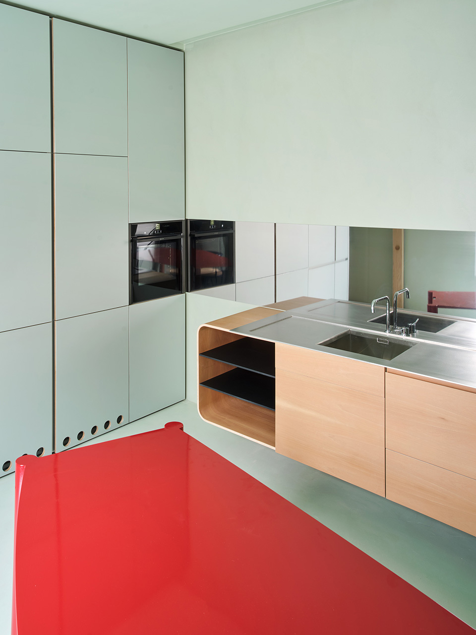 casamilc by lucas y hernandez gil arquitectos