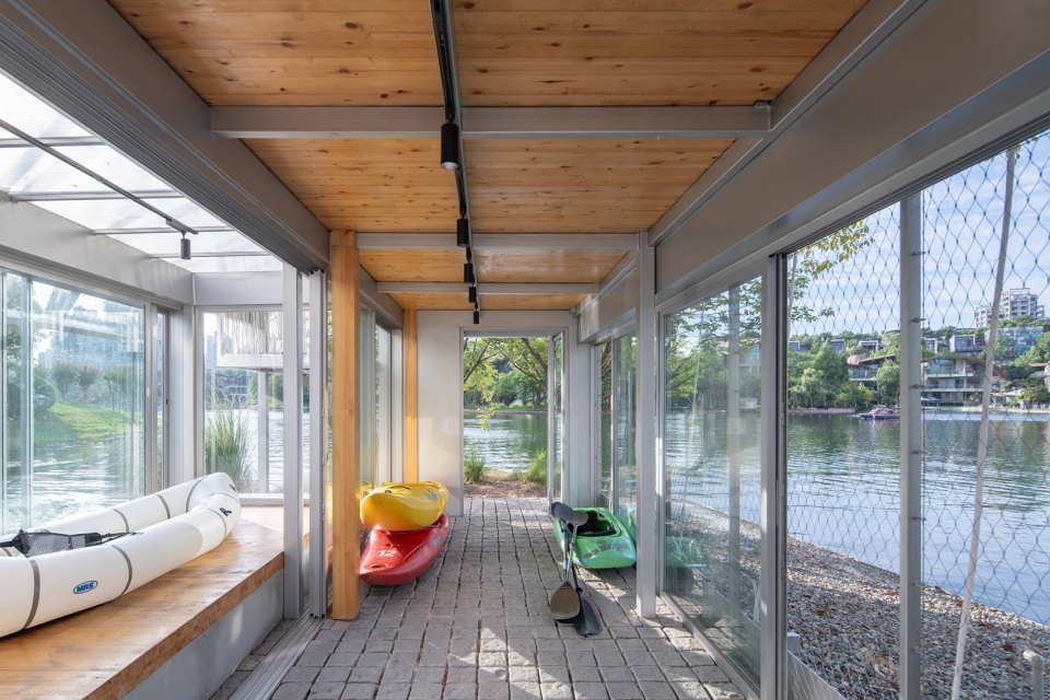 cpi w 18b by yiiie architects