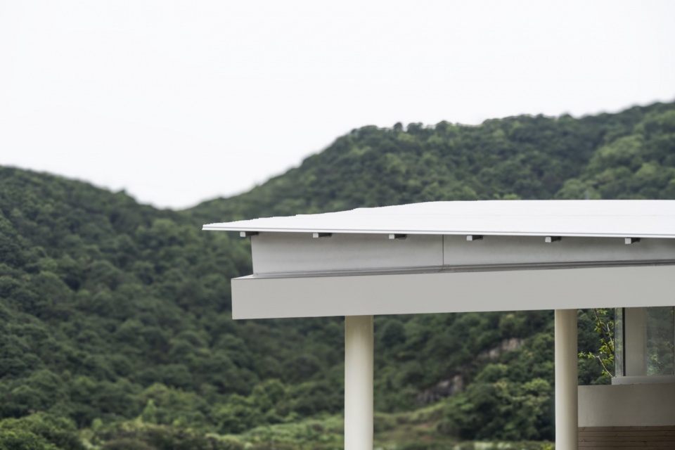 Dongdan Grassland Sea Ruins Station by Mur Mur Lab