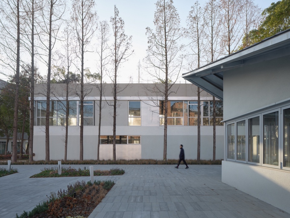 Renovation of Shanghai Relay Factory by HCCH Studio