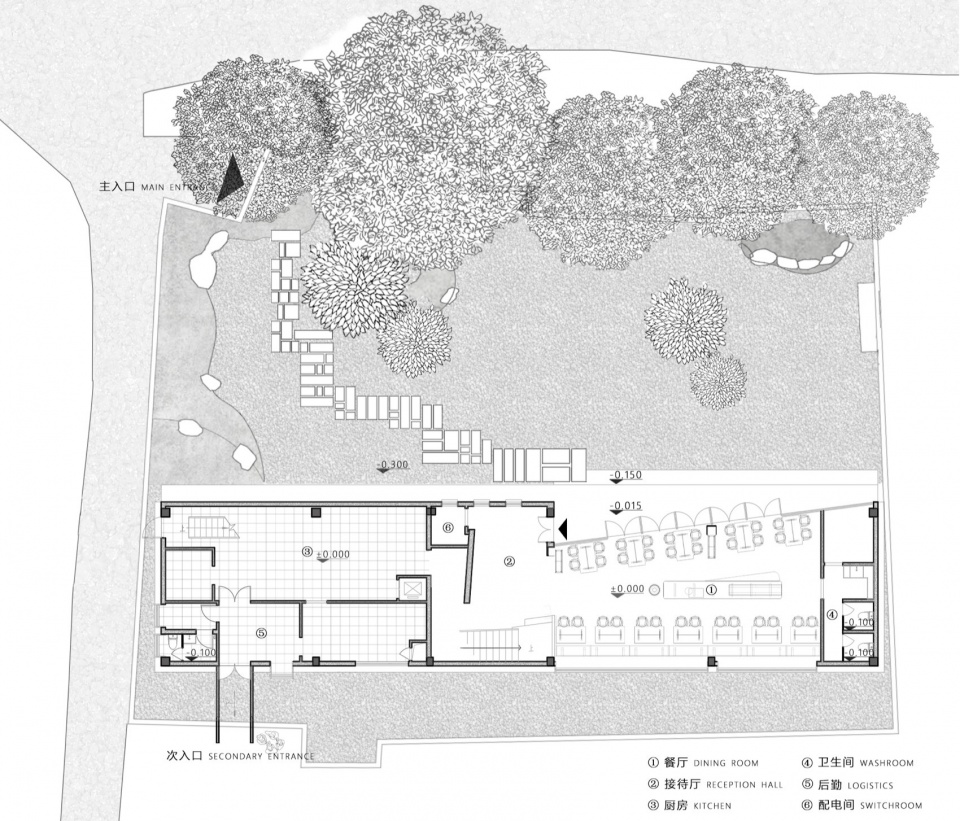 Five Camphor Courtyard