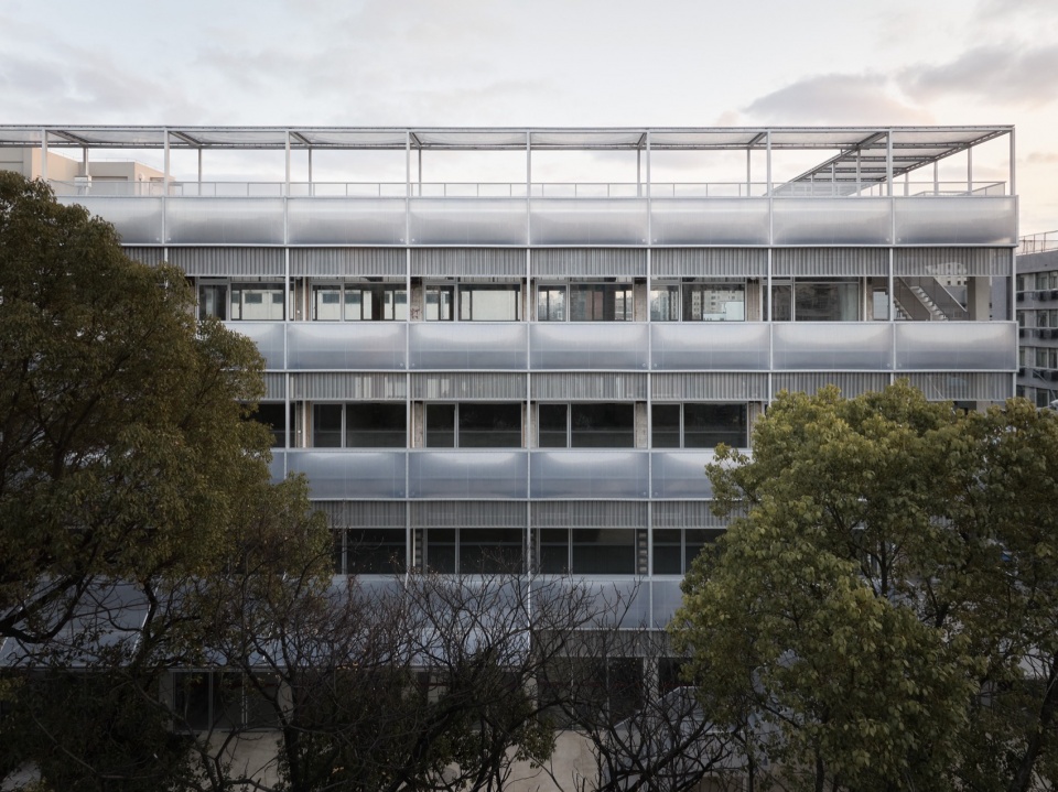 Renovation of Shanghai Relay Factory by HCCH Studio