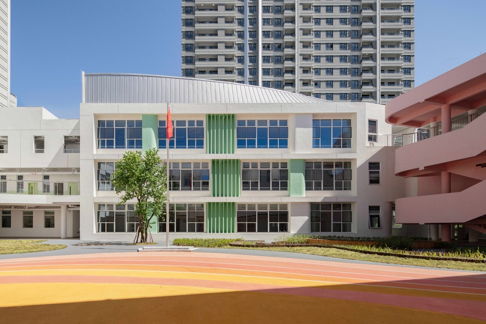 sky castle kindergarten by soft build architects