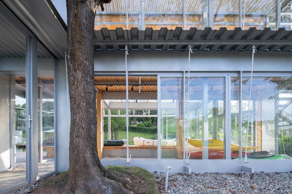 cpi w 18b by yiiie architects