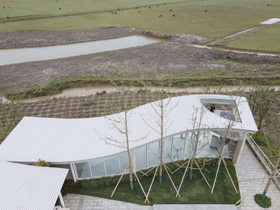 Dongdan Grassland Sea Ruins Station by Mur Mur Lab