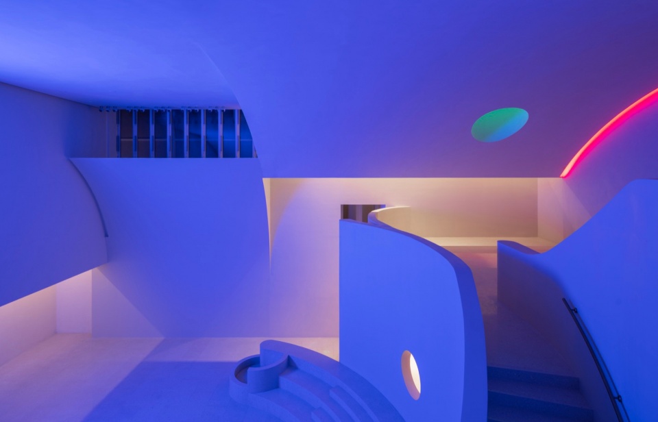 Flickering Peak CP SUN RIVER Art Gallery by Wutopia Lab