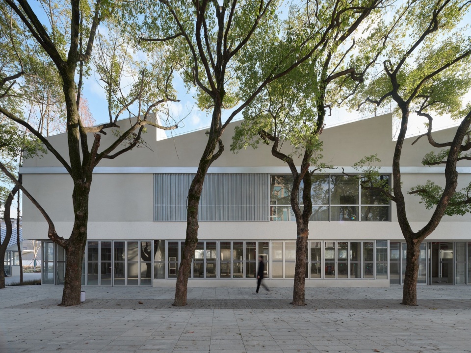 Renovation of Shanghai Relay Factory by HCCH Studio