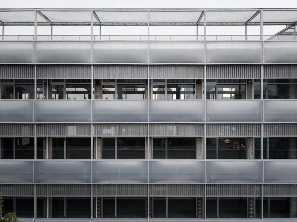 Renovation of Shanghai Relay Factory by HCCH Studio