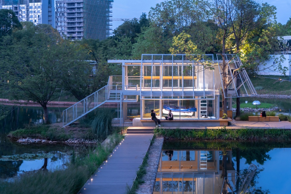 cpi w 18b by yiiie architects