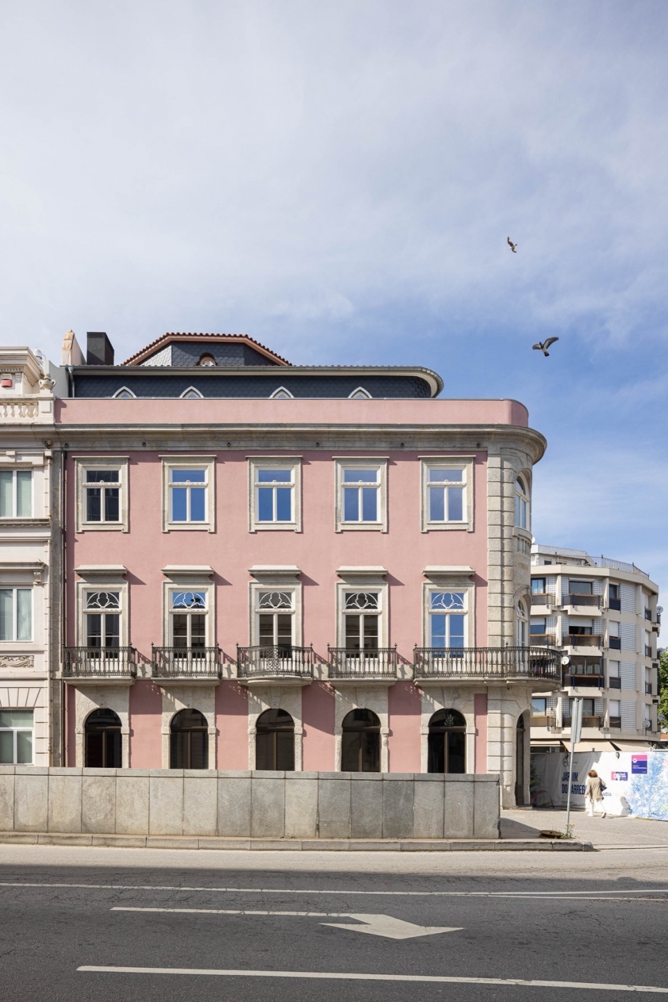 antigo hotel do louvre by diana barros arquitectura