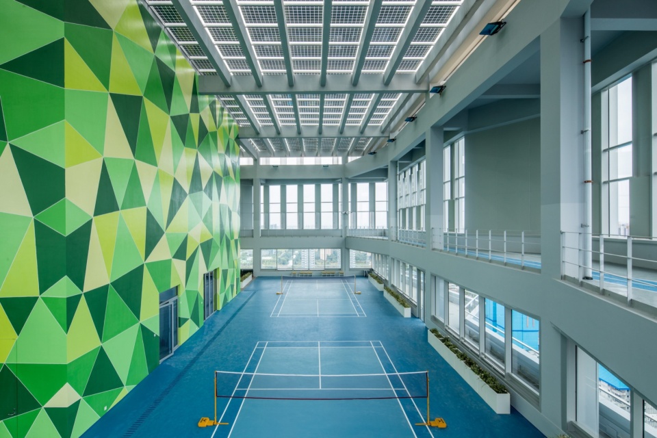 屋顶运动场©张超 Roof sports field