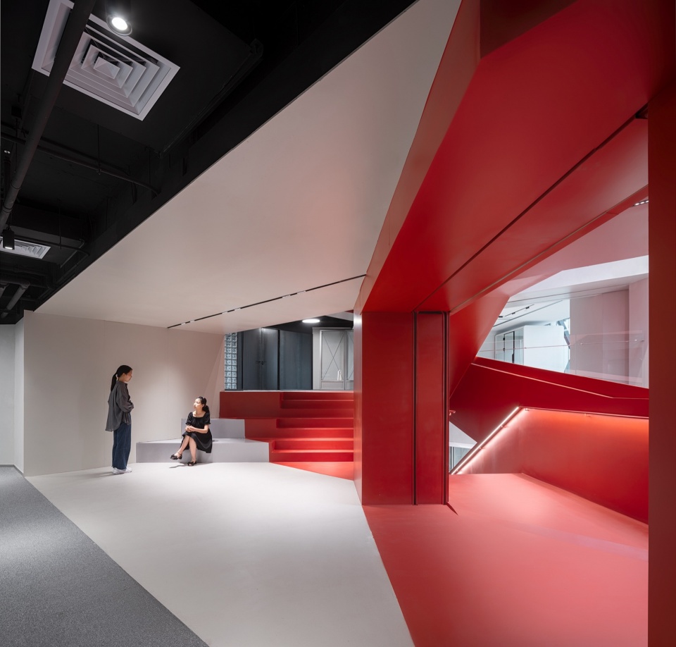 灵感交流区,多元融合的创新“能量场”©︎吴清山 uic innovation center kuntai mansion by duts design