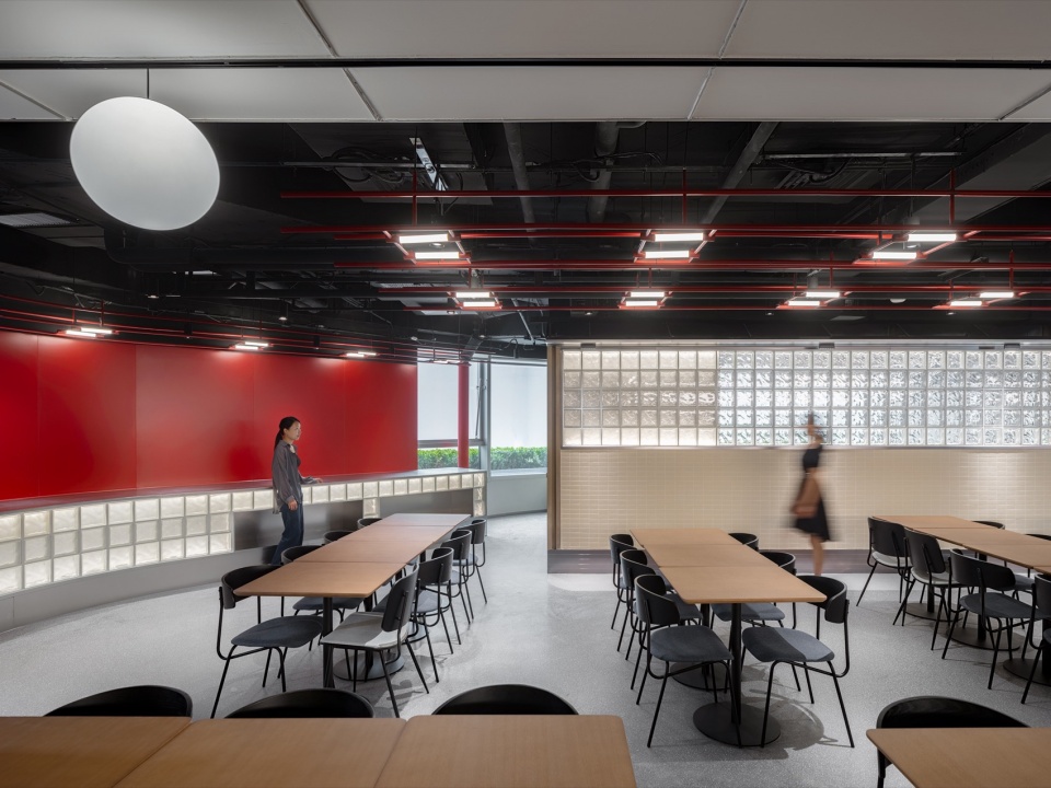 UIC内的餐厅区域©︎吴清山 uic innovation center kuntai mansion by duts design