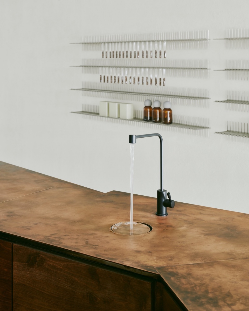 .detail of bar beanroom