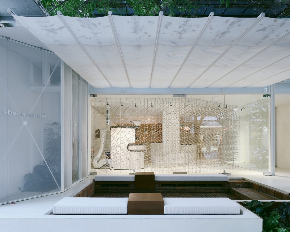 .exterior beanroom