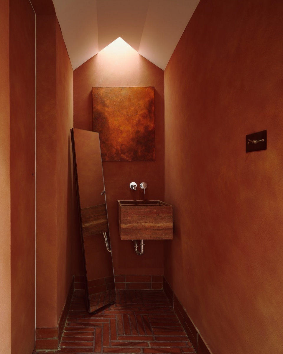 .restroom beanroom