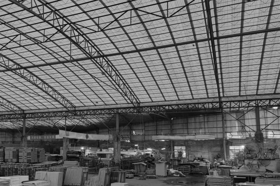 旧厂房立面和内部结构Facade and internal structure of the old workshop buildings 2©竖梁社