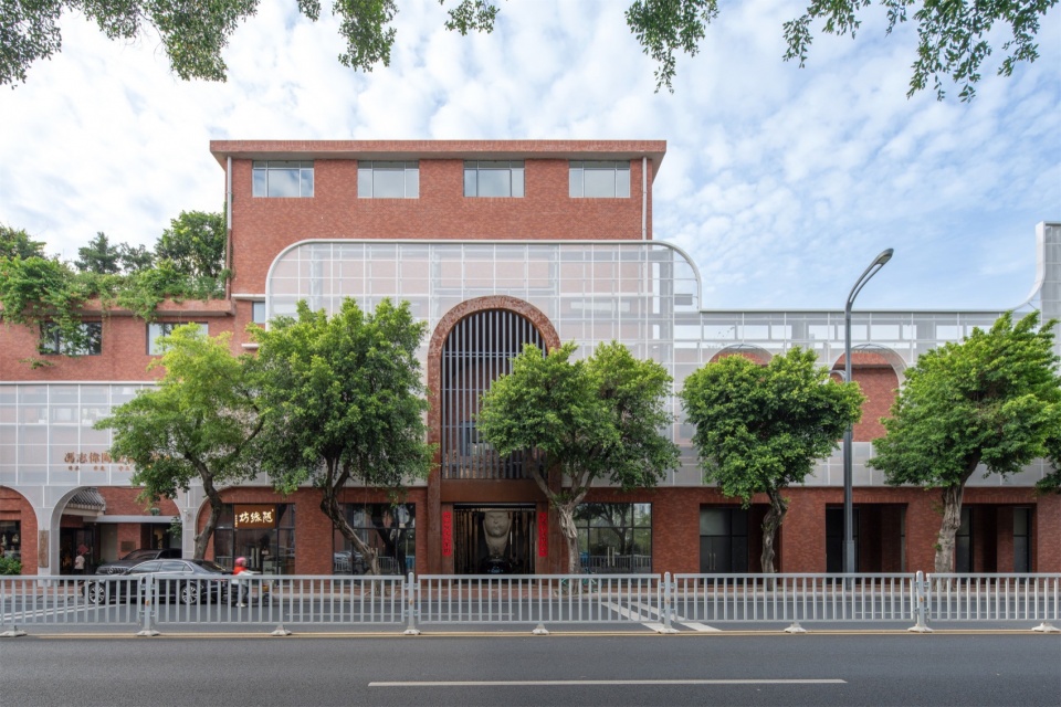 沿街立面改造Renovated street facade©吴嗣铭