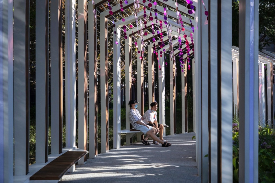 融入市民生活的紫藤廊架,the wisteria corridor integrated into the daily life of citizens©埊木设计(CAFA·A城市艺术创新中心)02