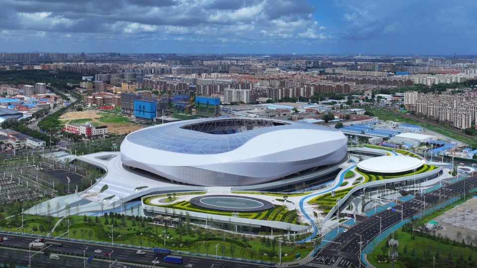 Qingdao Youth Football Stadium by CSWADI