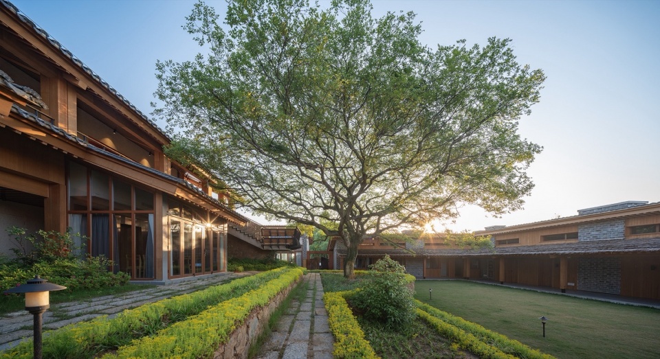 Renovation of abandoned rural primary schools