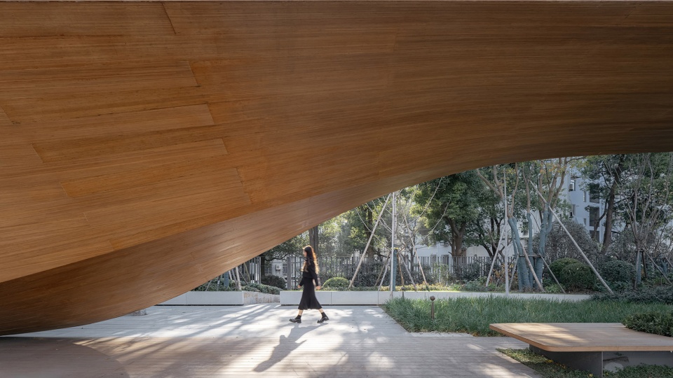 caoxi road pocket park shanghai by viascape design
