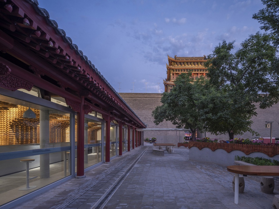 intervention of the yulin courtyard house by tumush