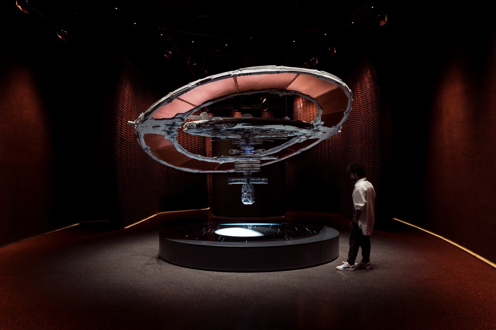 Journey of the Pioneers Exhibition by ATELIER BRÜCKNER - 谷德设计网