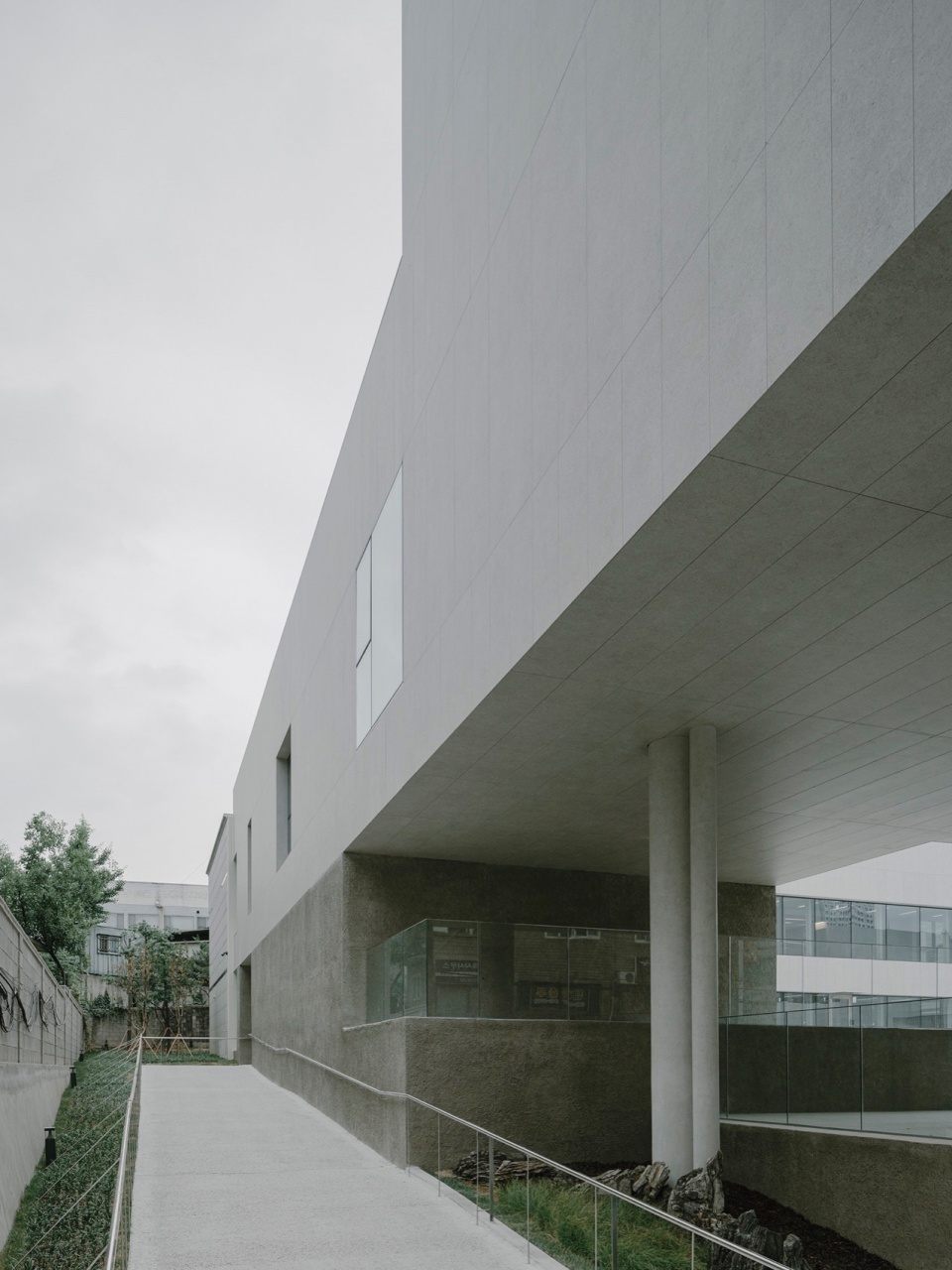 geumchon oulim centre by 818 architects