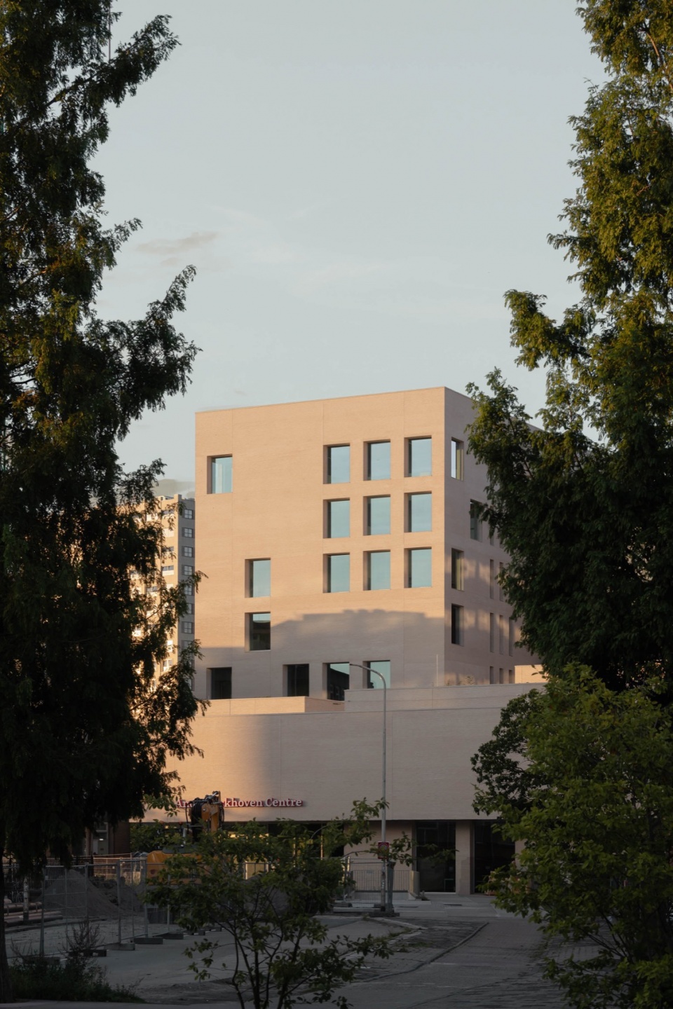 Education Centre University of Groningen by KAAN Architecten