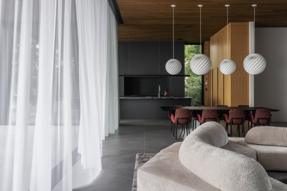 The Slate Residence by Blouin Beauchamp Architectes