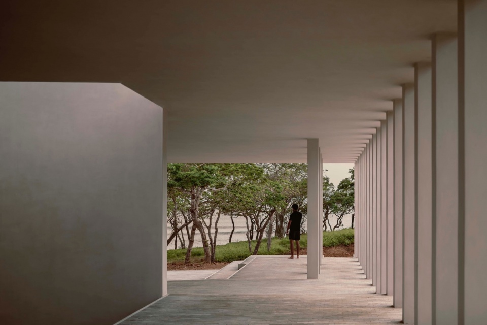 BRANDILERA HOUSE MANUEL CERVANTES ESTUDIO JAMES PERSE