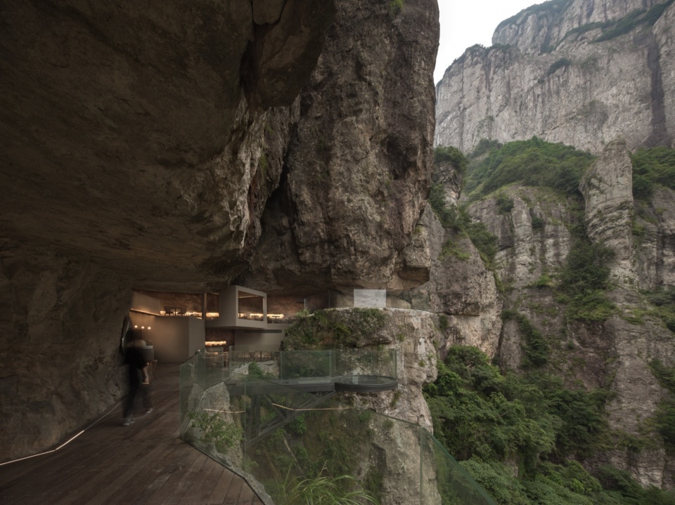 Revival and Renewal of Business Models in Yandang Mountain Scenic Area