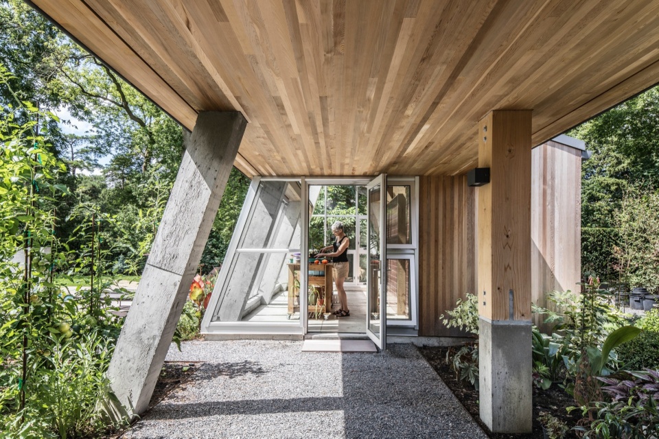 Cottage in the City AGATHOM CO Ltd