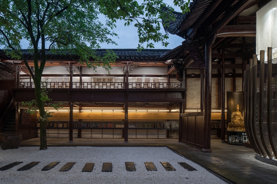 Micro renovation of Shennong Temple in Quzhou by y ad studio