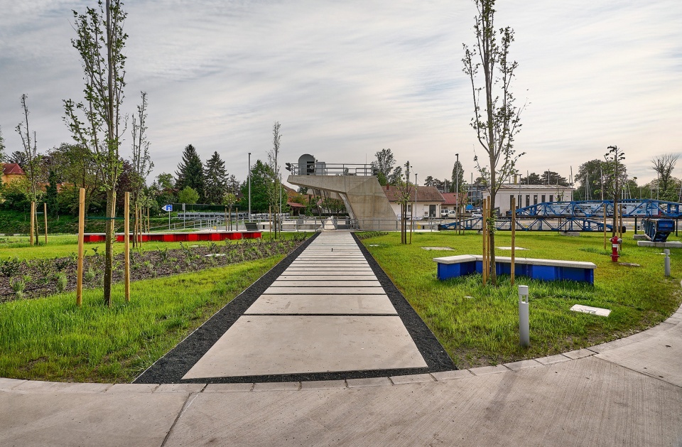 The Siofok Water Lock Reconstruction Project by Terhalozat