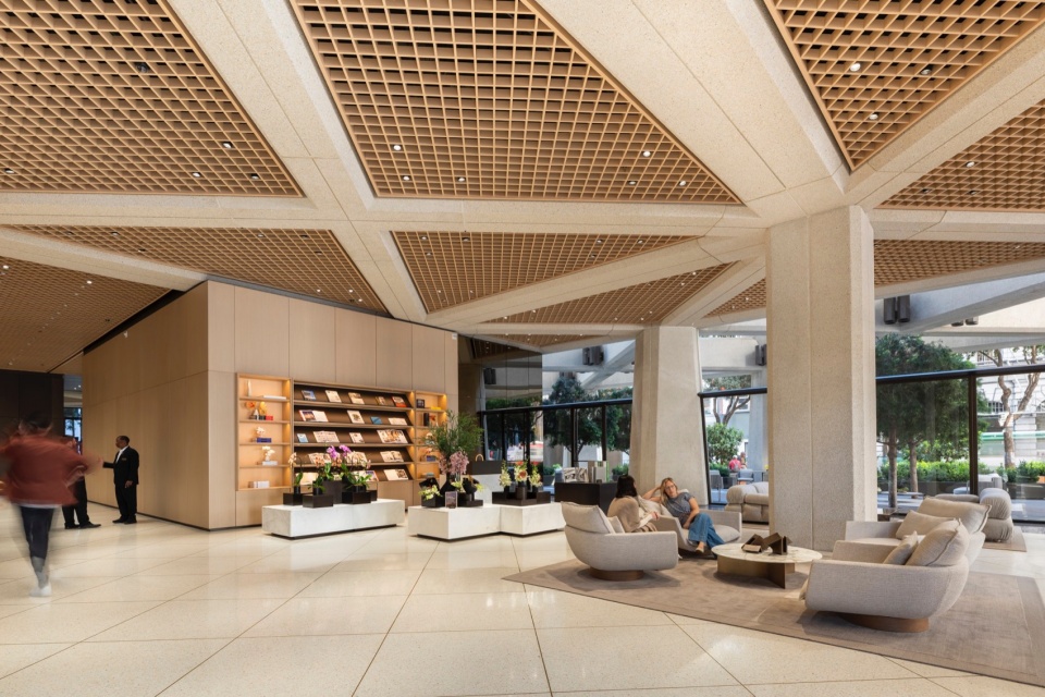 Transamerica Pyramid Center by Foster Partners