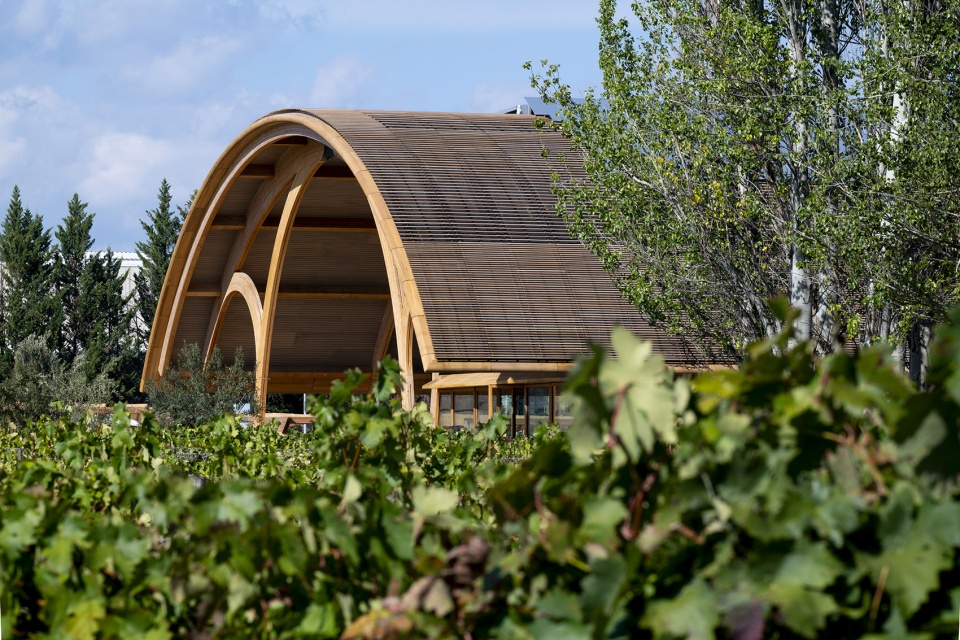 extension of bodegas faustino winery by foster partners