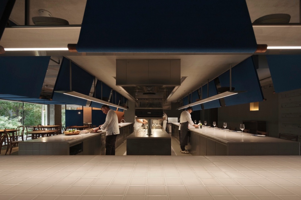 Sea Strings Restaurant Beijing by ZHZ studio