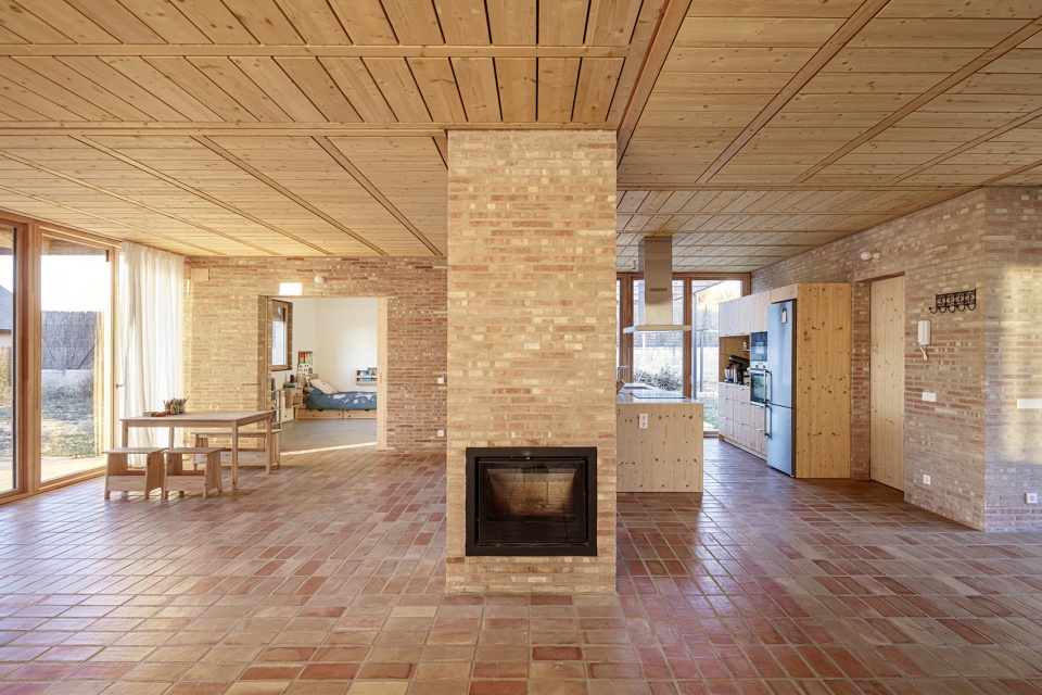 casa la by alventosa morell arquitectes